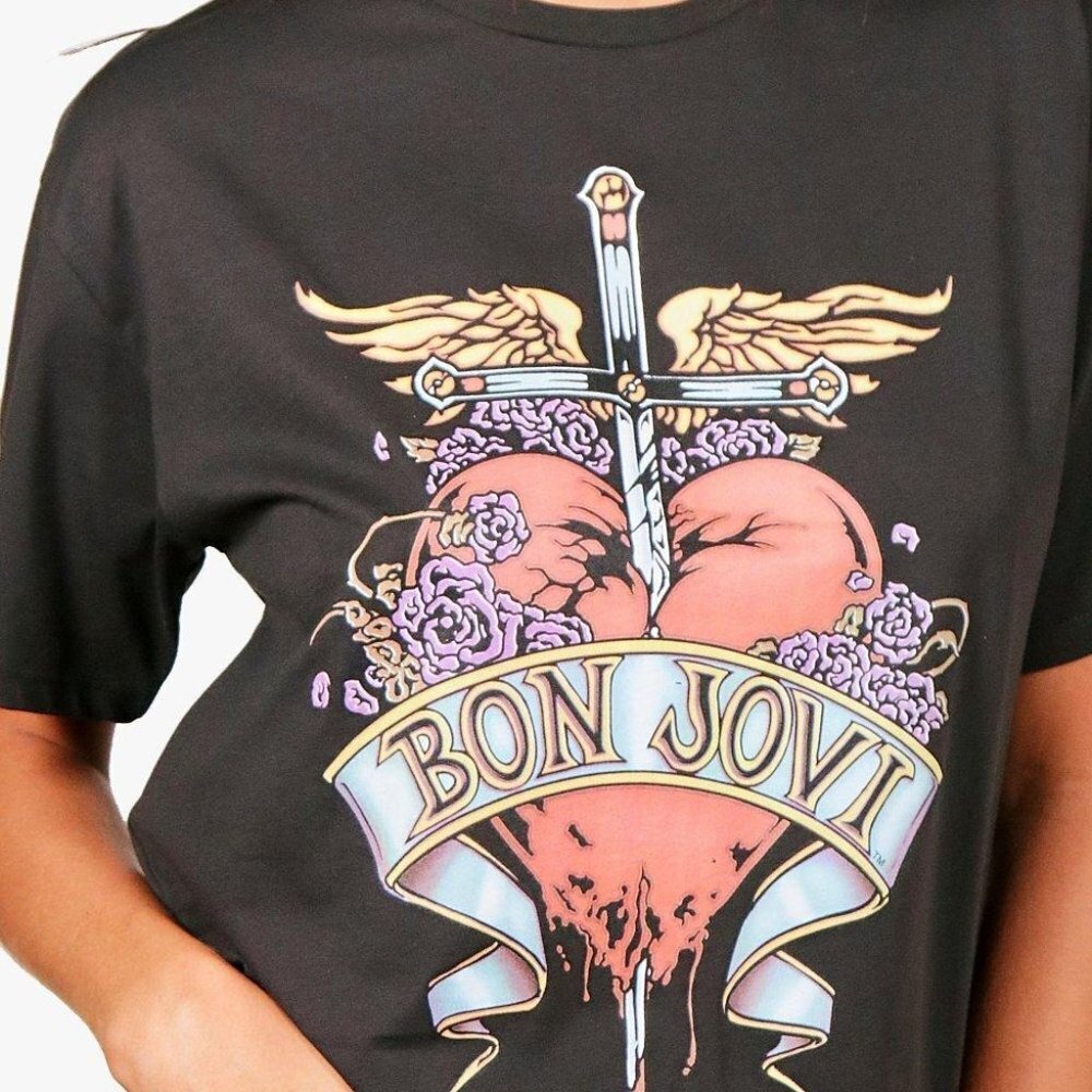 Bon Jovi Heart Band Tshirt